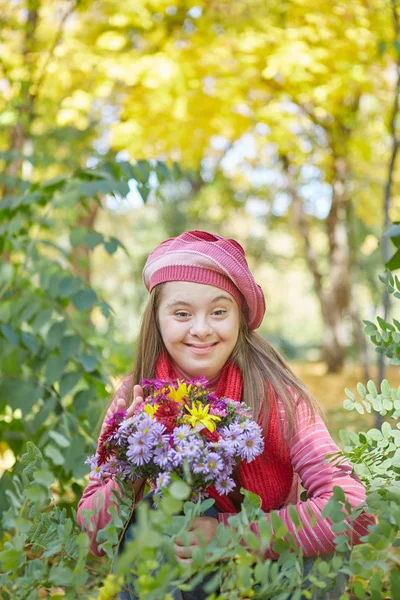 Girl Syndrome Autumn Park Happy Cheerful — Stock Photo, Image