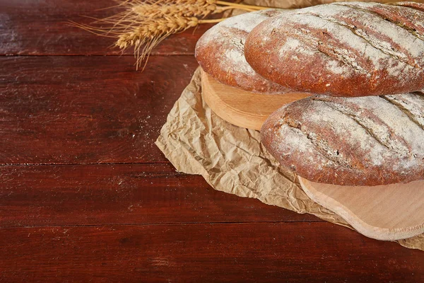 Bakery Gold Rustic Crusty Loaves Bread Dinner Table Background — Stock Photo, Image