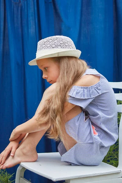 Little Girl Hat Blue Background — Stock Photo, Image