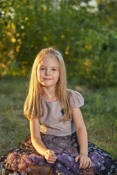 Little Charming Girl Sitting Grass Summer Garden Sunset — Stock Photo, Image
