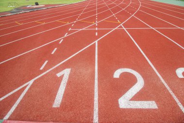 stadyumda koşu pisti.