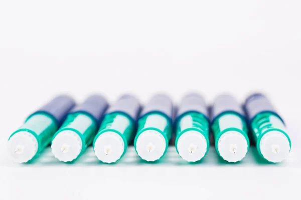 Caneta de insulina sobre fundo branco — Fotografia de Stock