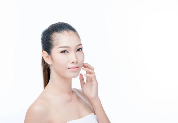 Asian Kobieta Masaż Jej Twarz Zastosować Krem Kosmetyk — Zdjęcie stockowe