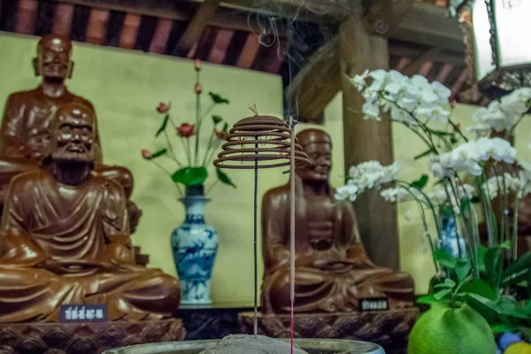 Buddha Girato Vietnam Nel Tempio — Foto Stock