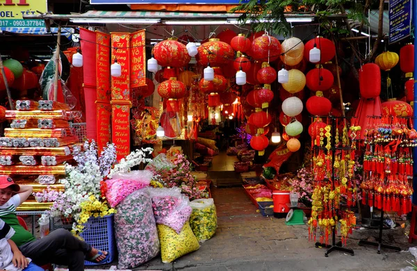 Chi Minh City Viet Nam Ene 2019 Vibrantes Adornos Rojos Imagen de stock