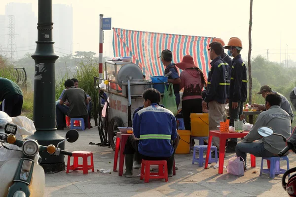 Chi Minh City Viet Nam Nov 2018 Vietnamese Werknemer Ontbijten — Stockfoto