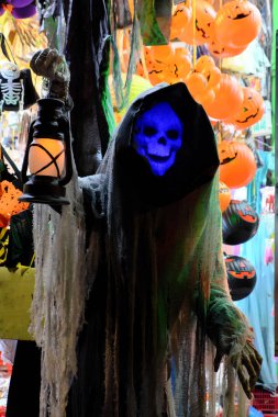 Korku, Cho 'daki Cadılar Bayramı dekorasyon için korkunç süsler.