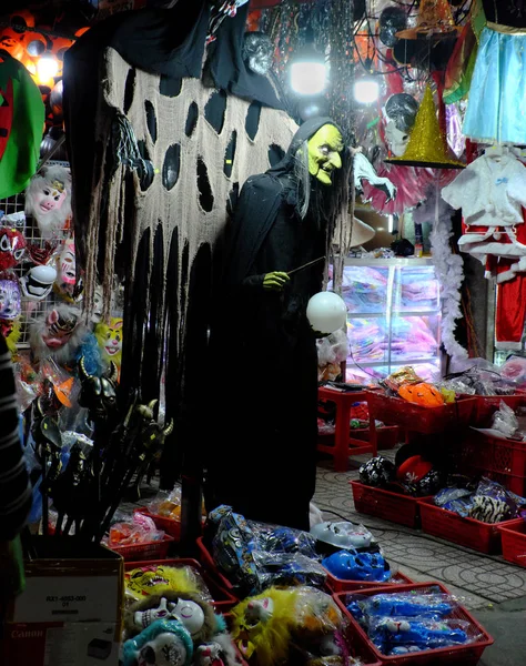 Orrore, ornamenti terribili per la decorazione Festa di Halloween a Cho — Foto Stock