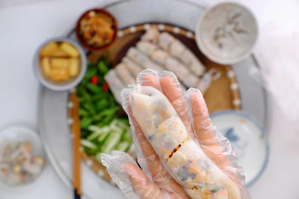 Vista Superior Mão Mulher Vietnamita Preparar Café Manhã Macarrão Arroz — Fotografia de Stock