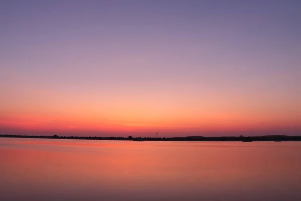 Blick Auf Den Sonnenuntergang Vom Ufer Des Meeres Strand Langzeitaufnahme — Stockfoto