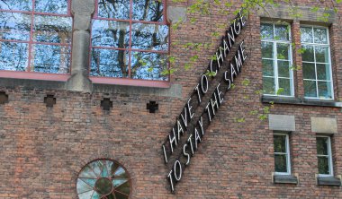 Rotterdam duvara yazma