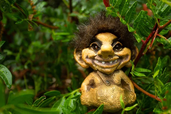 Gnomy Gobliny Fantastyczne Postacie Spotykają Się Spacerze Lesie Wydają Się — Zdjęcie stockowe