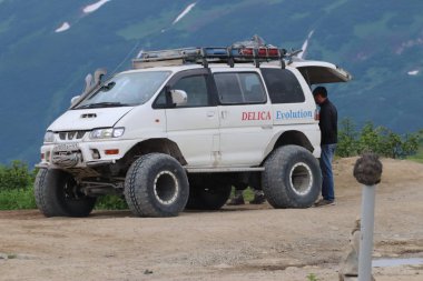 Mitsubishi ile Mutnowski yanardağına giderken off-road.