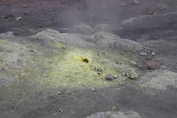 Mutnovsky Volkanı 'ndaki Fumaroles, Kamçatka