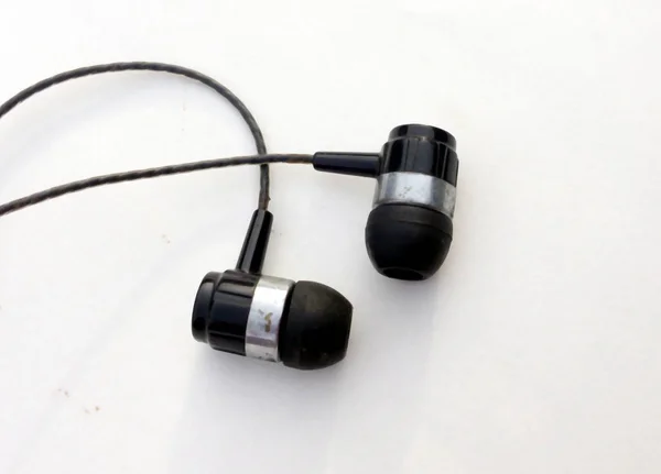 Auriculares Realistas Auriculares Música Con Cable Aislado Sobre Fondo Blanco — Foto de Stock