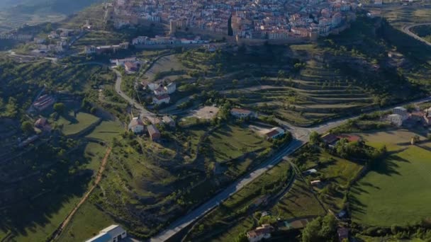 Intera Vista Panoramica Morella Borgo Fortificato Mura Pietra Circondato Verdi — Video Stock