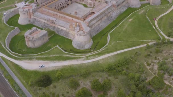Вид Крепость Сальсес Сверху Занимает Стратегически Важное Место Главном Маршруте — стоковое видео