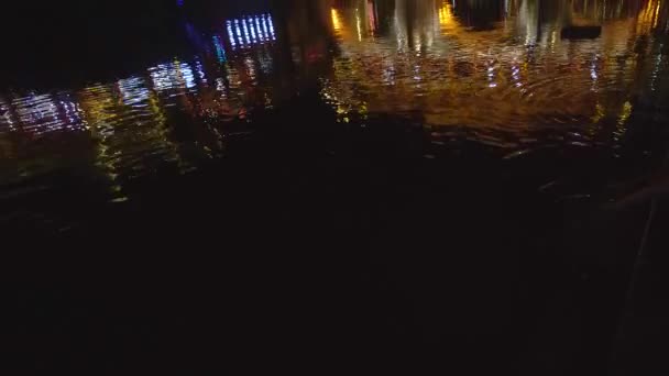Fenghuang Notte Vista Strada Fiume Ponte Dal Lungofiume Luce Contrasti — Video Stock
