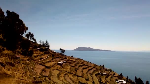 Taquile Adası Ndaki Nka Döneminin Tarım Terasları Ufukta Mavi Bir — Stok video