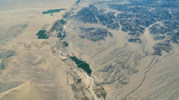 Αεροφωτογραφία Της Nasca Valley Desert Και Άνυδρο Τοπίο Στην Κοιλάδα — Αρχείο Βίντεο