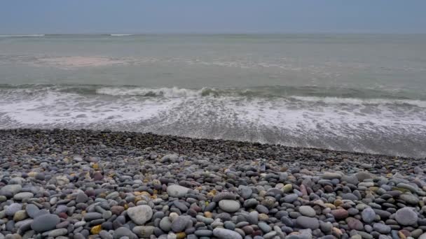 Miraflores Beach Stones Boulders Impacted Waters Pacific Ocean City Lima — Stock Video