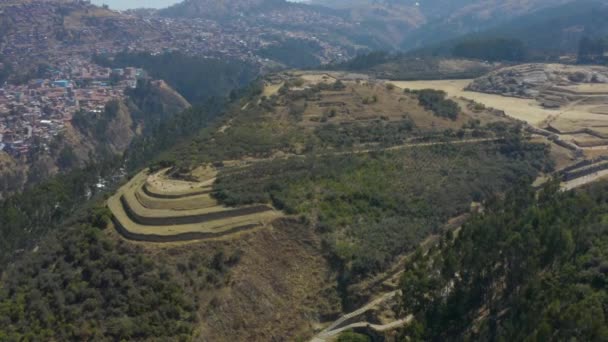 Vista Aérea Saqsaywaman Com Vista Para Cidade Cusco Fortaleza Está — Vídeo de Stock