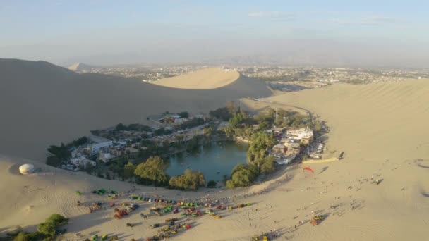 Huacachina Une Oasis Désertique Petit Village Juste Ouest Ville Ica — Video