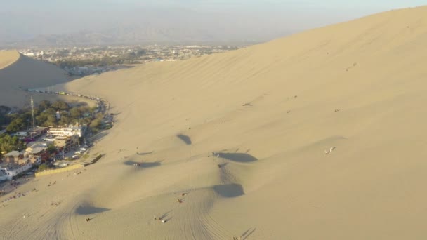 Aéreo Pôr Sol Huacachina Oasis Perto Cidade Ica Peru — Vídeo de Stock