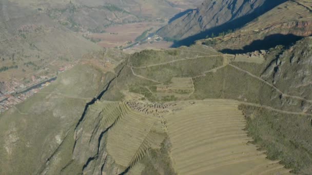 环形山废墟的空中景观 有庙宇 建筑物 房屋和梯田的堡垒 Pisac Sacred Valley Peru — 图库视频影像