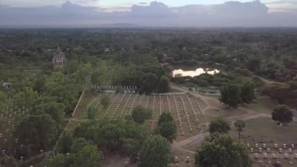 Panorama Aéreo Una Puesta Sol Colina Monywa Colores Cálidos Que — Vídeos de Stock