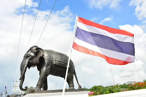 Rayong Thailand June 06 2019 Piemphong Sarn Bridge. Black Elepha — Stock Photo, Image