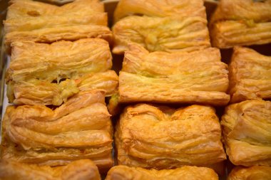 Rayong Tayland 24 Temmuz 2019 Lezzetli börekler sal için hazırlanır