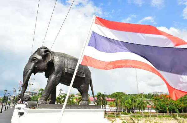 Rayong Thailand June 06 2019 Piemphong Sarn Bridge. Black Elepha — Stock Photo, Image