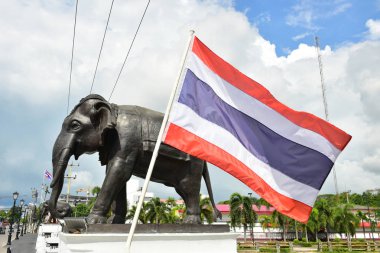 Rayong Tayland 06 Haziran 2019 Piemphong Sarn Köprüsü. Siyah Elepha