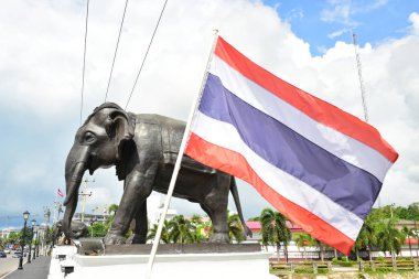Rayong Tayland 06 Haziran 2019 Piemphong Sarn Köprüsü. Siyah Elepha