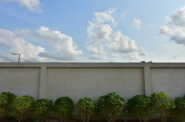 Mavi gökyüzü beyaz bulut arkaplanı. Güzel gökyüzü ve bulutlar öğleden sonra. 