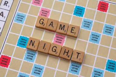 Scrabble kiremit büyü ile Scrabble masa oyunu 