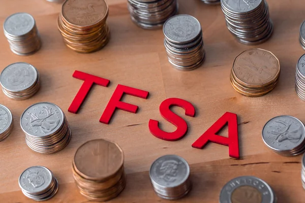 Tfsa Tax Free Sparkonto Stavas Trä Brev Plattor Med Pengar — Stockfoto