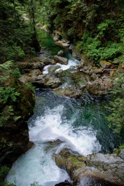 British Columbia eyaletinde şelaleler, Kanada