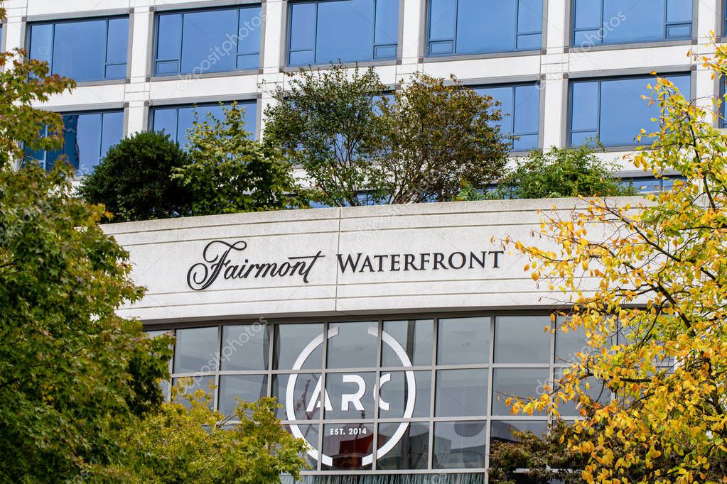 Fairmont Waterfront - A luxury hotel in downtown Vancouver