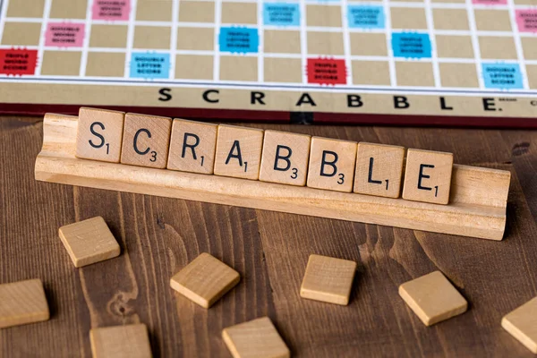 Scrabble Jogo Tabuleiro Com Feitiço Telha Scrabble Scrabble Imagens De Bancos De Imagens Sem Royalties