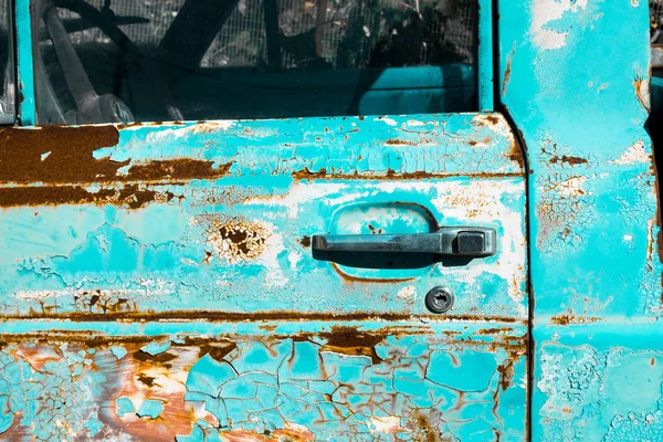 Puerta Oxidada Del Viejo Coche Abandonado — Foto de Stock