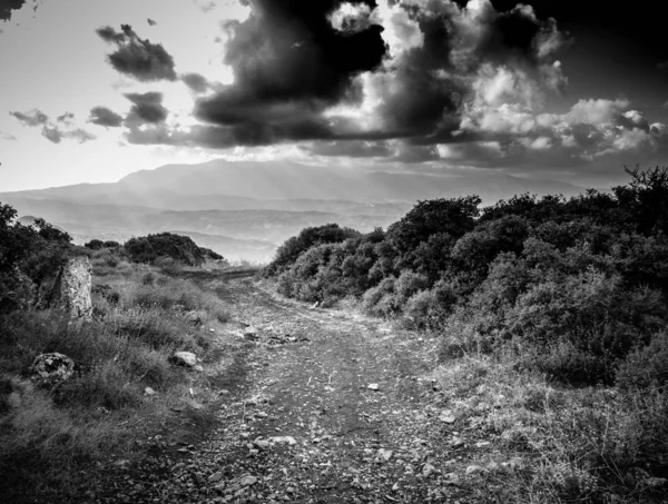 希腊克里特岛风景秀丽的风景和山的看法 — 图库照片