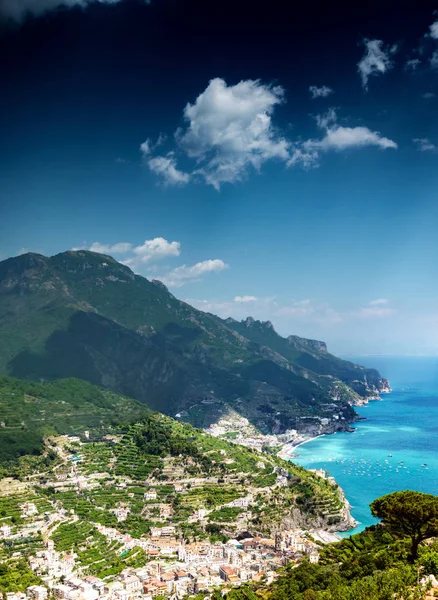 Malowniczy Widok Wieś Przez Morze Góry Cinque Terre Włochy — Zdjęcie stockowe