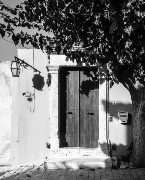 Puerta Cerrada Madera Casa Archanes Creta Grecia —  Fotos de Stock