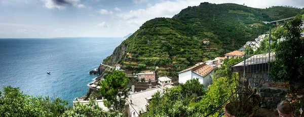 Panoramiczny Widok Wieś Przez Morze Góry Cinque Terre Włochy — Zdjęcie stockowe