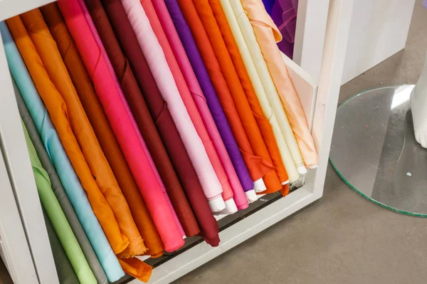 Цветная Ткань Продажи Текстильном Магазине — стоковое фото
