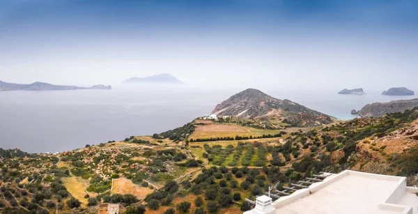 Milos Island Yunanistan Üzerinden Deniz Manzarası Doğal Görünümünü — Stok fotoğraf