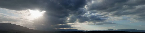 Niski Kąt Widzenia Burzliwy Chmury Kreta Grecja — Zdjęcie stockowe