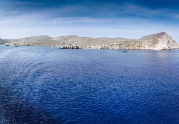 Festői Kilátással Tenger Hegyek Milos Island Görögország — Stock Fotó